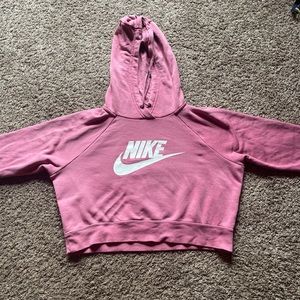 Cropped Nike Sweatshirt